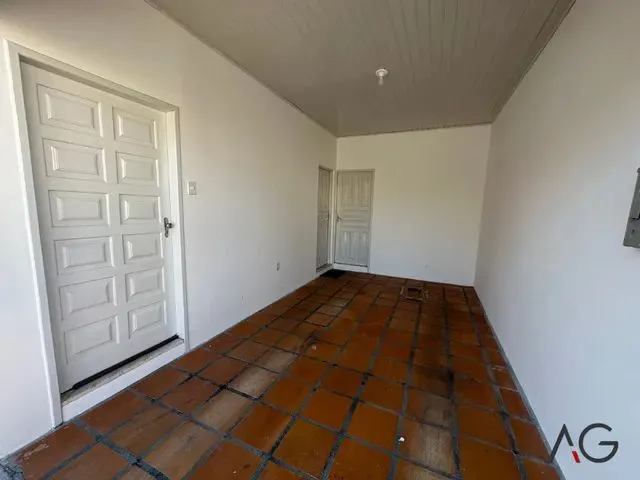 Imagem 8: Piso Superior de Casa com 80 M² e 3 Quartos em Capoeiras - Florianópolis - Sc