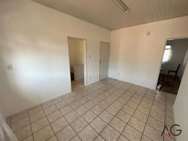 Imagem 3: Piso Superior de Casa com 80 M² e 3 Quartos em Capoeiras - Florianópolis - Sc