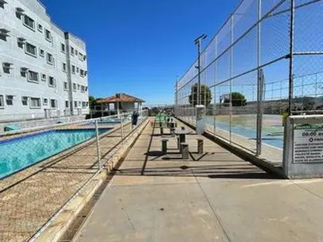 Imagem: O apartamento possui 2 Dormitórios, 1 Suíte, 2 Banheiros,