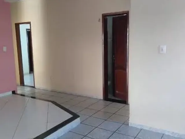 Imagem 2: Não Cobro Caução. 2 Suítes Garagem Coberta