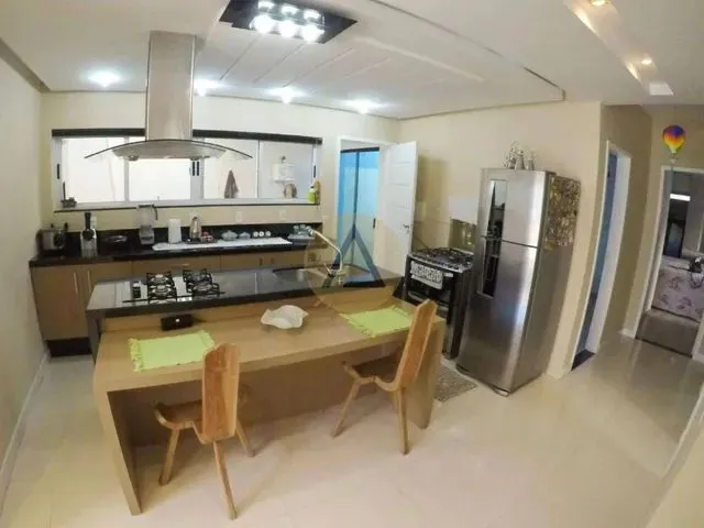Imagem: Casa 04 Quartos no Vale dos Cristais