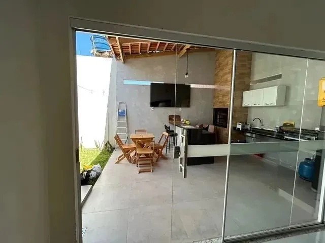 Imagem 3: Casa para Venda com 100 Metros Quadrados com 3 Quartos em Marambaia - Belém - Pará
