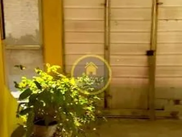 Imagem 1: Casa Duplex Sala, 2 Bons Quartos, Quintal