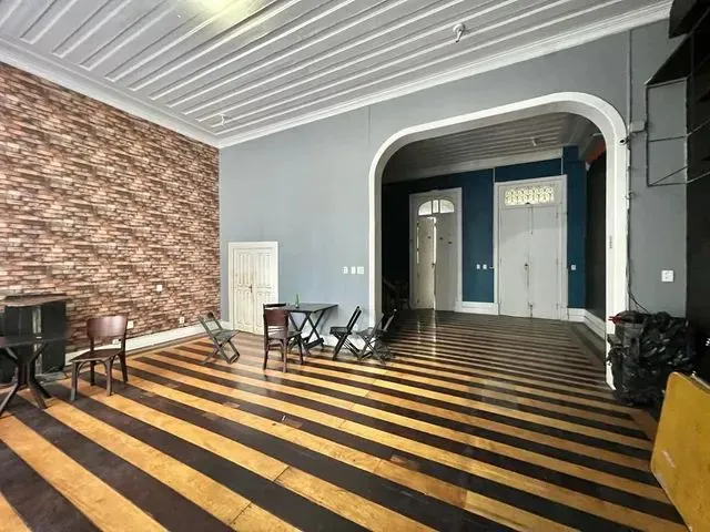 Imagem 2: Prédio Comercial, 150M², 3 Pav em Nazaré