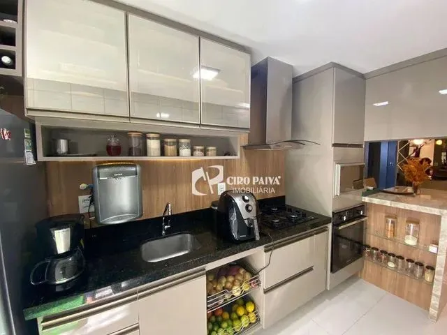 Imagem 3: Casa com 3 Dormitórios À Venda, 168 M² por R$ 950.000,00 - Guajiru - Fortaleza/Ce