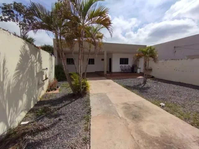Imagem: Vendo Casa Regiao do Cpa com Preço Bom