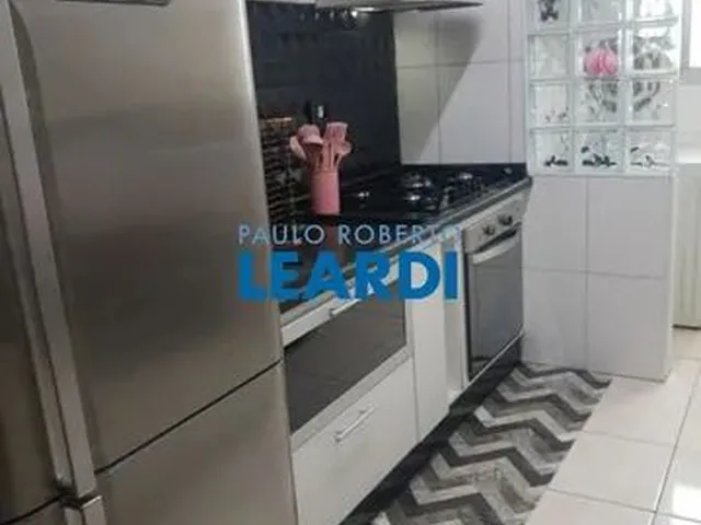 Imagem: O apartamento possui 2 Dormitórios, 1 Banheiro, 1 Vaga na