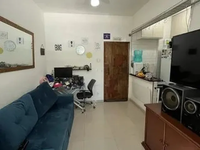 Imagem: O apartamento possui 1 Dormitório, 1 Banheiro, 42m² de