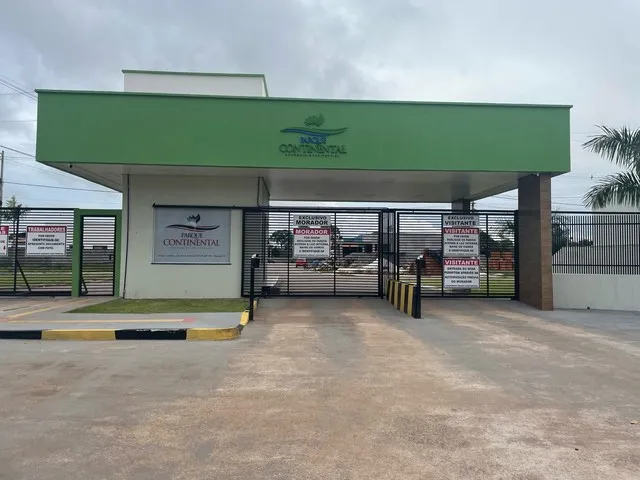 Imagem: A casa em condomínio possui 3 Dormitórios, 1 Suíte, 2