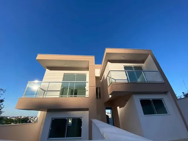 Imagem: Vende-Se Excelente Casa em Sobrado no Bairro
