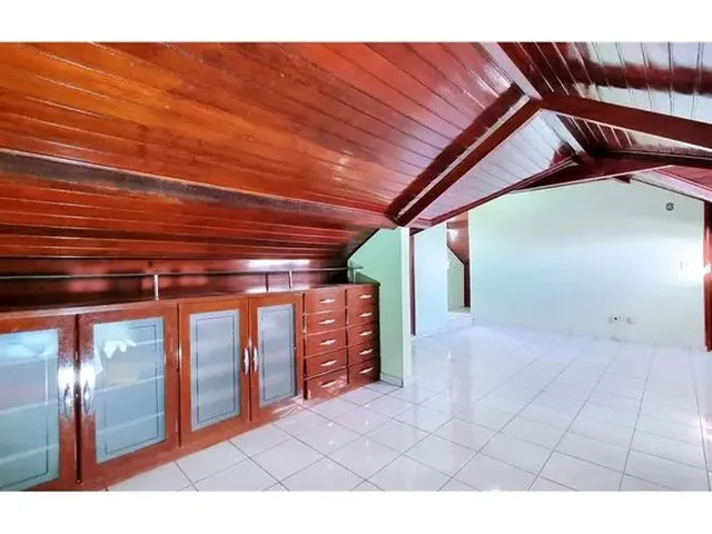 Imagem: Casa À Venda no Bairro do Mirante