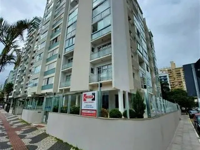 Imagem 1: Apartamento a Venda no Centro com 4 Dormt. Sendo 2 Suítes - Vista Mar. Florianópolis