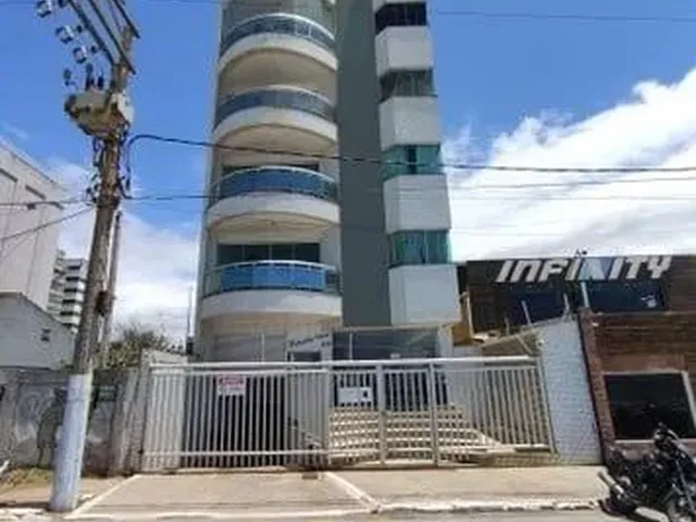 Imagem: O apartamento possui 2 Dormitórios, 1 Suíte, 2 Banheiros,