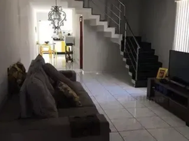 Imagem: Casa 3 Quartos em Interlagos