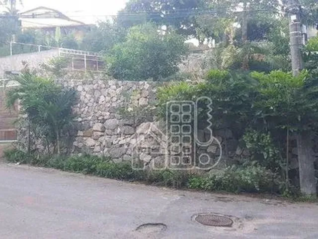 Imagem: Casa com 9 Dormitórios À Venda, 1300 M²