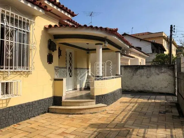 Imagem: Casa com 3 Dormitórios À Venda, 140 M²