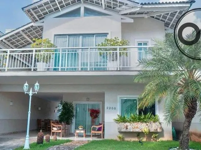 Imagem: Casa com 3 Dormitórios À Venda, 277 M²