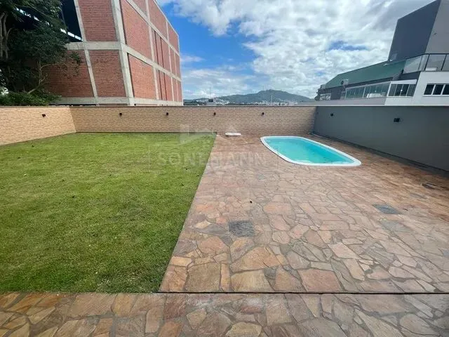 Imagem 8: Casa 330 Metros Quadrados com 4 Quartos