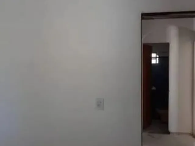 Imagem 6: Casa para Venda Possui 130 Metros Quadrados com 3 Quartos em Coqueiro - Belém - Pará