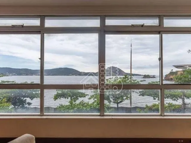 Imagem: Apartamento com 4 Dormitórios À Venda