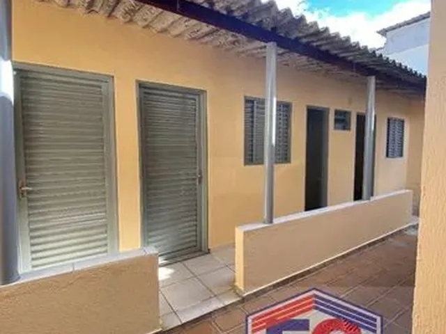 Imagem 2: Qe 01 - Excelente Casa 02 Qtos + Barraco de Fundos