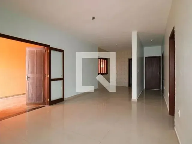 Imagem 1: Casa para Aluguel - São José, 3 Quartos, 120 M2
