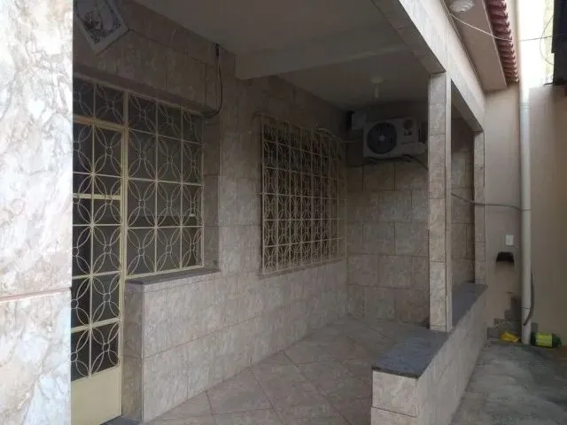 Imagem: Duas Casas em Nilópolis - 6 Quartos e 5