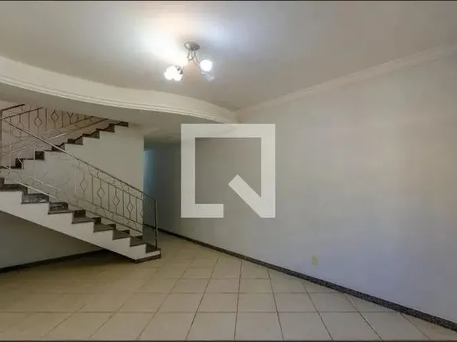Imagem: Casa para Aluguel - Castelo, 3 Quartos