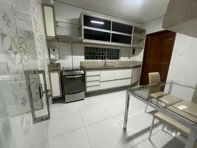 Imagem 3: Casa de 4/4 Mobiliada Dentro de Condomínio