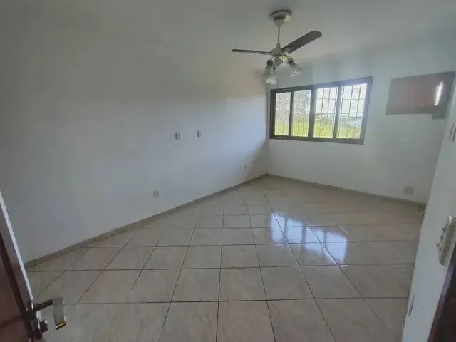 Imagem 3: Casa com 150 M², 4 Quartos Sendo 1 Suíte, Pisc. Área Gourmet, Granja dos Cavaleiros