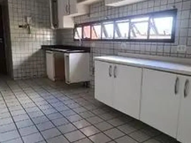 Imagem 11: Apartamento para Aluguel e Venda com 160M² com 3 Quartos em Tirol - Natal - Rn