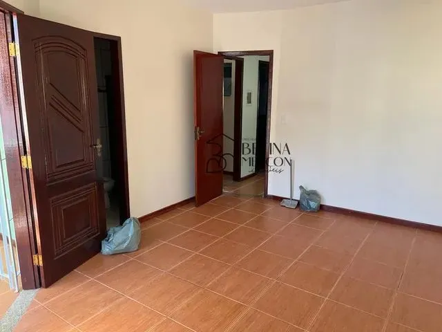 Imagem 12: Locação Casa 03 Quartos Sendo 01 Suíte com Sacada no Jardim...
