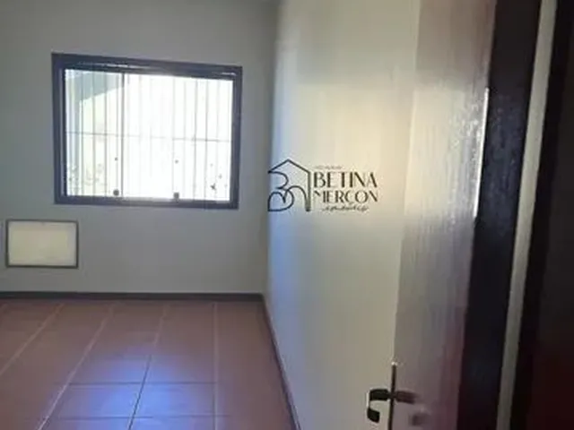 Imagem 5: Locação Casa 03 Quartos Sendo 01 Suíte com Sacada no Jardim...