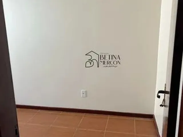 Imagem 2: Locação Casa 03 Quartos Sendo 01 Suíte com Sacada no Jardim...
