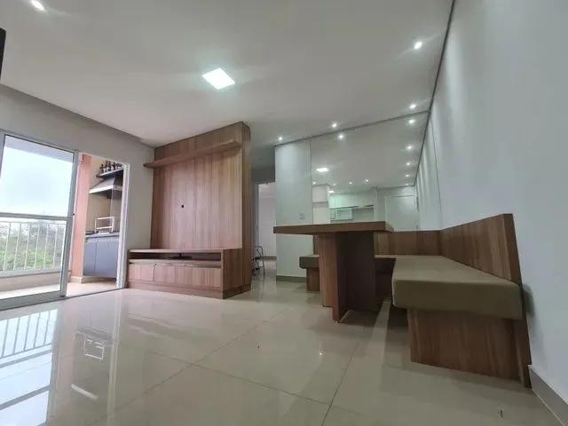 Imagem: O apartamento possui 2 Dormitórios, 1 Suíte, 2 Banheiros,