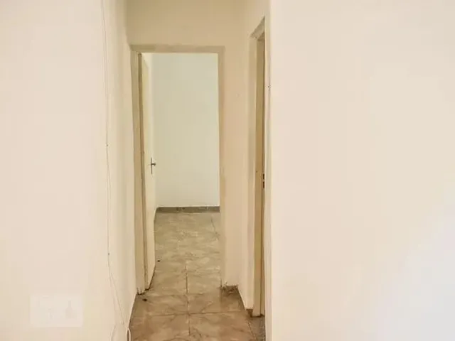 Imagem: A casa possui 2 Dormitórios, 1 Banheiro, 1 Vaga na