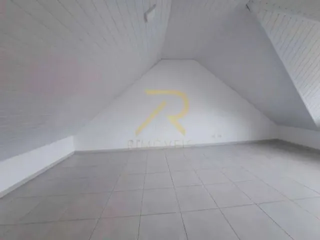 Imagem 2: Excelente Sobrado em Condomínio no Pinheirinho