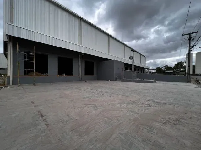 Imagem: Galpão com 3200 M2 Às Margens da Br-101