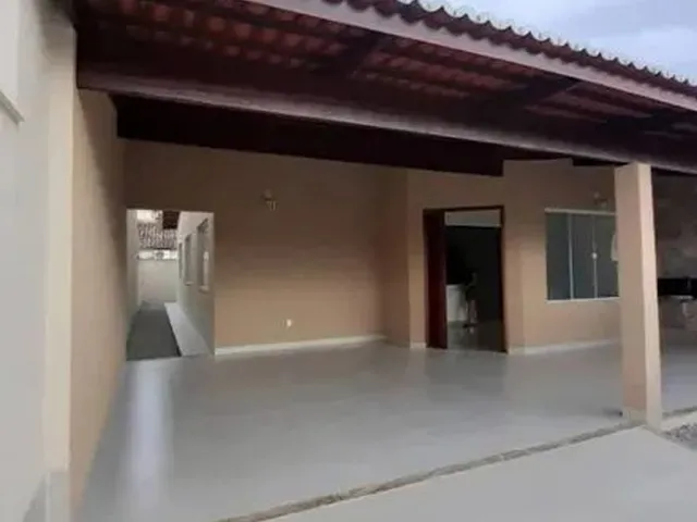 Imagem: Casa Plana em Rua Pública
