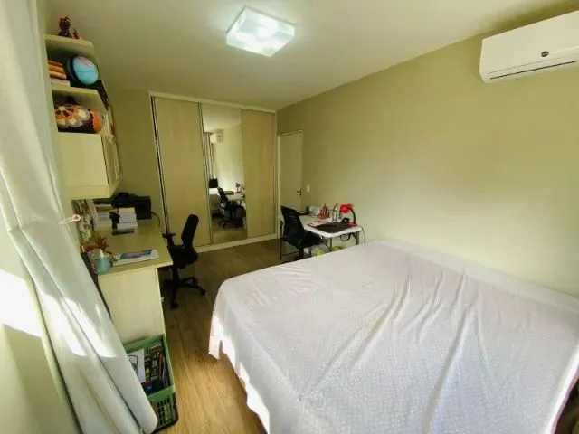 Imagem 12: 3 Quartos Sendo Uma Suite, Disponível para Venda