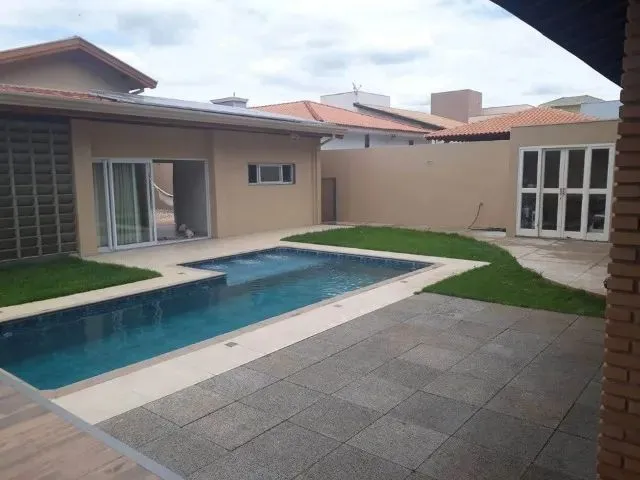 Imagem 7: Casa com Piscina em Maria Ortiz 120 Mil
