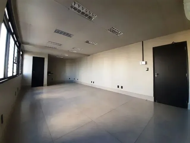 Imagem 7: Sala Comercial Reformada N Centro de Goiânia em Frente a Praça Cívica - Prédio C