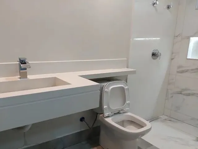 Imagem 12: Casa, Rua 12 Vazada para Rua 10 com 04 Suites