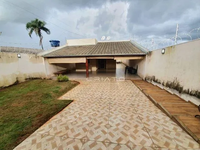 Imagem: Casa com 3 Dormitórios À Venda, 180 M²