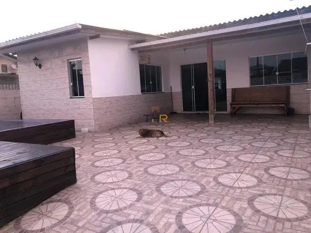 Imagem: Linda Casa a Venda com 2 Dormitórios Sendo