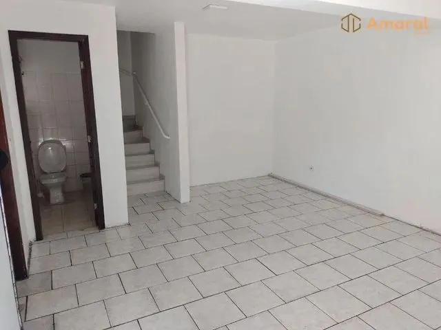 Imagem 16: Sobrado com 3 Dormitórios À Venda, 89 M² por R$ 435.000,00 - Uberaba - Curitiba/Pr