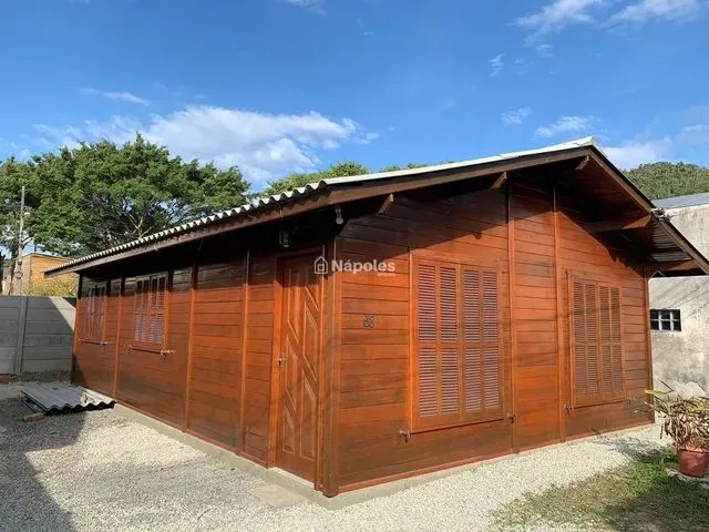 Imagem 13: Casa com Amplo Quintal e 3 Quartos