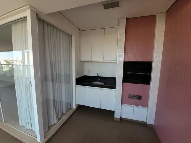 Imagem 14: Apartamento para Aluguel Possui 200 M2 com 04 Quartos em Lídice - Uberlândia - Mg