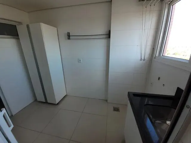 Imagem 13: Apartamento para Aluguel Possui 200 M2 com 04 Quartos em Lídice - Uberlândia - Mg