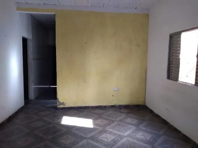 Imagem 4: Aluga-Se Casa Três Quartos